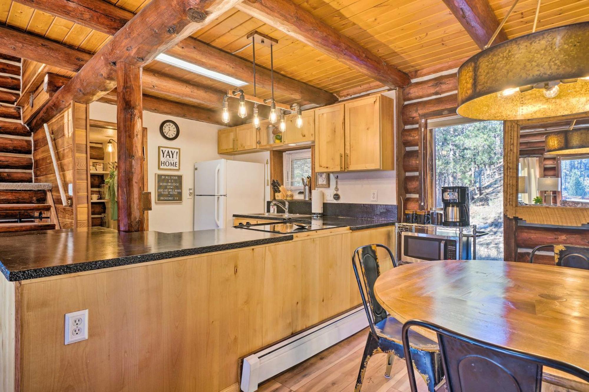 Classic Colorado Log Home With Mountain Views! Florissant 外观 照片